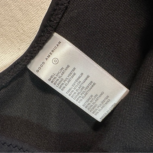 GOOD AMERICAN {NWOT} Good Compression Hot Shoulder One Piece | black | size 0/XS - Picture 6 of 6